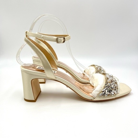 Badgley Mischka Size 10 Ivory Satin Jeweled Block Heels Wedding Shoes Sandals